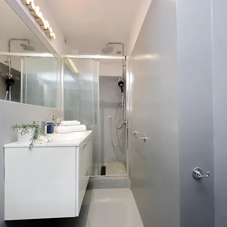 Comfortable Rubicone *